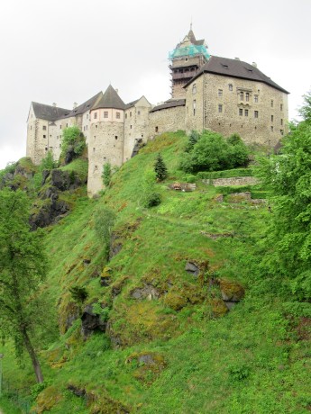 Hrad Loket z poloviny 12.století